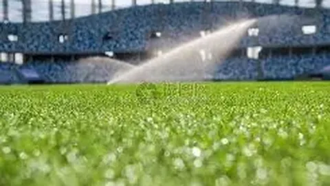 米蘭意甲第15輪2-0完勝斯佩齊亞，勞塔羅雙響奪冠功臣